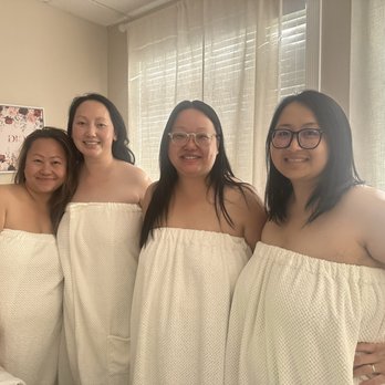 Newport Head Spa - Us girl before the session - Day Spas Near Me - Elk Grove, California Newport Head Spa - Us girl before the session - Day Spas Near Me - Elk Grove, California