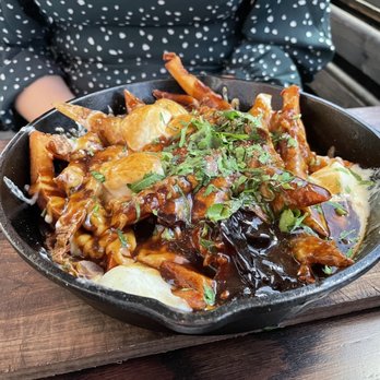 Tanner Smiths - New York Style Poutine - Cocktail Bars Near Me - New York, New York