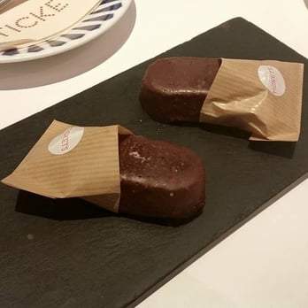 Tickets - Not your everyday chocolate eclair. Fluffy is not enough to describe how airy and light this thing is! - Tapas Bars Near Me - Barcelona, B Tickets - Not your everyday chocolate eclair. Fluffy is not enough to describe how airy and light this thing is! - Tapas Bars Near Me - Barcelona, B