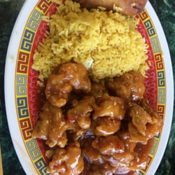 Meme & Bobo Express Chinese Restaurant - General Tso's chicken combo