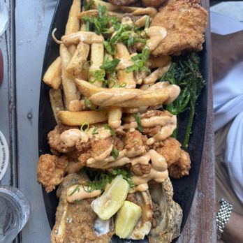 Benny's Coastal Kitchen - Fried seafood platter - Seafood Near Me - Hilton Head Island, South Carolina Benny's Coastal Kitchen - Fried seafood platter - Seafood Near Me - Hilton Head Island, South Carolina