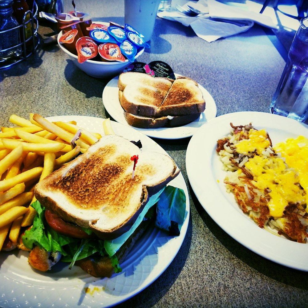Almansor Grill - Chicken Sandwich, Scrambled eggs with cheese, hash brown with cheese, and white toast at birdie's - American Near Me - Alhambra, California