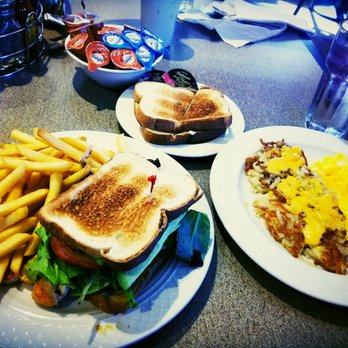 Almansor Grill - Chicken Sandwich, Scrambled eggs with cheese, hash brown with cheese, and white toast at birdie's - American Near Me - Alhambra, California