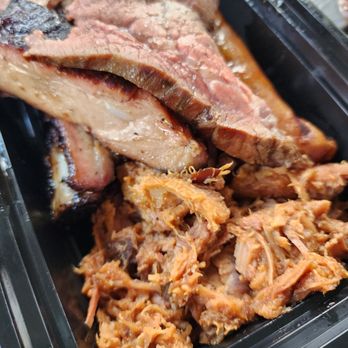 Copper Top BBQ - Meat sample plater - Barbeque Near Me - Big Pine, California Copper Top BBQ - Meat sample plater - Barbeque Near Me - Big Pine, California