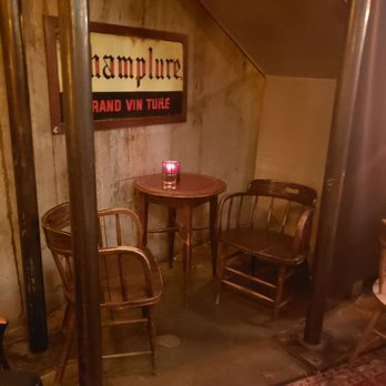 McMenamins Ringler's Annex - My little nook. I could have sat there all night if it were open longer. A very good reading spot. - Speakeasies Near Me - Portland, Oregon