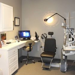 Broad View Eye Center - Berea