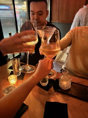 Bar Bonobo by null