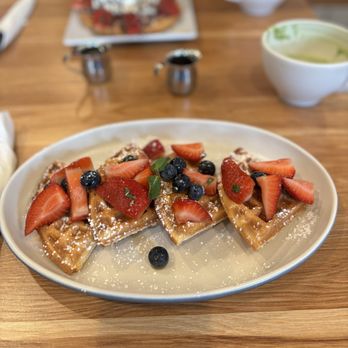 Gris Azul Cafe - Waffles with berries - Coffee & Tea Near Me - Los Angeles, California Gris Azul Cafe - Waffles with berries - Coffee & Tea Near Me - Los Angeles, California