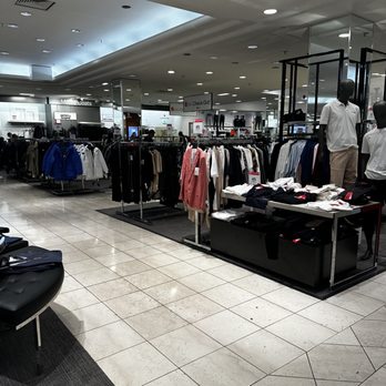 Macy's - Department Stores Near Me - Palo Alto, California