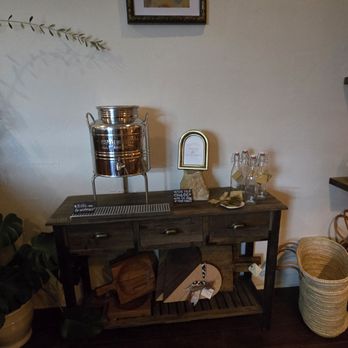 Campo Bar & Bottle - Water station - Wine Bars Near Me - Bakersfield, California