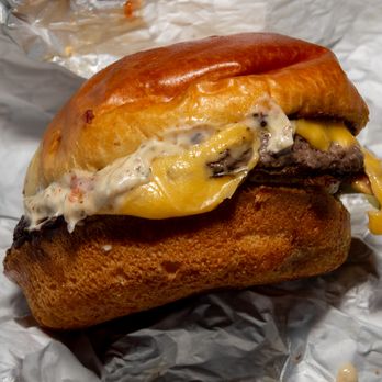 Ragadan - Single Dan Cheeseburger. (keepsmilingphoto.com) - Vegetarian Near Me - Chicago, Illinois Ragadan - Single Dan Cheeseburger. (keepsmilingphoto.com) - Vegetarian Near Me - Chicago, Illinois