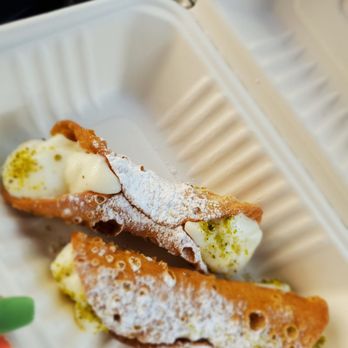 il Canale - Cannoli - Italian Near Me - Washington, DC, District of Columbia
