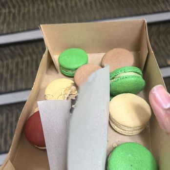 Little Cannoli Bakery - Macron - Coffee & Tea Near Me - Salem, Oregon
