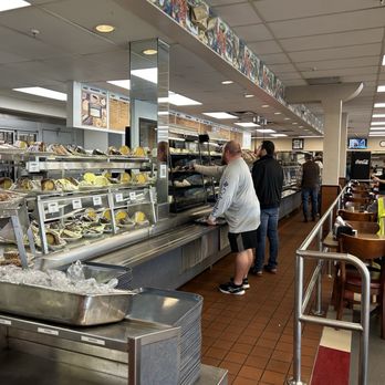Shapiro's Delicatessen - Ordering Que - Delis Near Me - Indianapolis, Indiana Shapiro's Delicatessen - Ordering Que - Delis Near Me - Indianapolis, Indiana