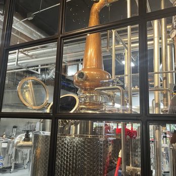 Midtown Spirits - Bars Near Me - Sacramento, California