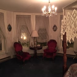 Barrister Bed & Breakfast - Can I live here!? This is so boudoir meets Victorian, I love it!