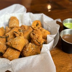 Indian Aroma - Cut Mirchi - great crunch, packs a punch