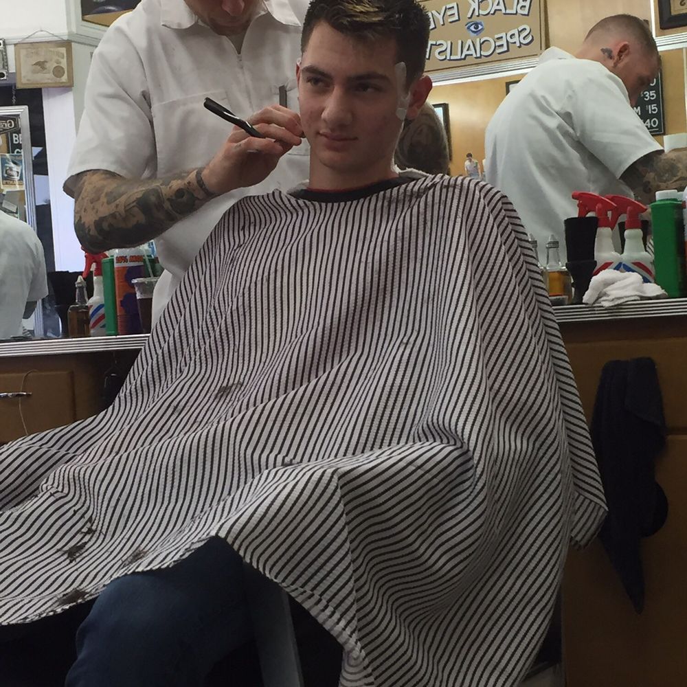 Al's Barber Shop - Don't move! - Barbers Near Me - Alameda, California