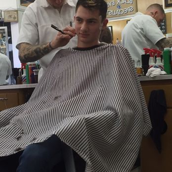 Al's Barber Shop - Don't move! - Barbers Near Me - Alameda, California Al's Barber Shop - Don't move! - Barbers Near Me - Alameda, California
