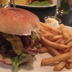 Patricks Pub & Restaurant - Holy cow burger. Perfectly cooked and very juicy.