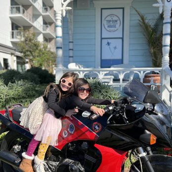 High-Pie - Top Gun motorcycle - Themed Cafes Near Me - Oceanside, California High-Pie - Top Gun motorcycle - Themed Cafes Near Me - Oceanside, California