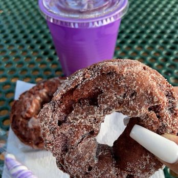 Boa Vista Orchards - Sugared Lavender donut, lemonade and sucker - Fruits & Veggies Near Me - Placerville, California Boa Vista Orchards - Sugared Lavender donut, lemonade and sucker - Fruits & Veggies Near Me - Placerville, California