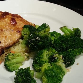 Cheddar's Scratch Kitchen - Steamed broccoli - Comfort Food Near Me - Clarksville, Tennessee Cheddar's Scratch Kitchen - Steamed broccoli - Comfort Food Near Me - Clarksville, Tennessee