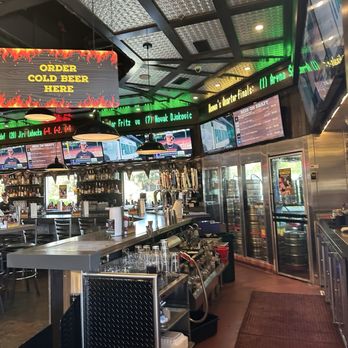 Phil's BBQ - Barbeque Near Me - Temecula, California