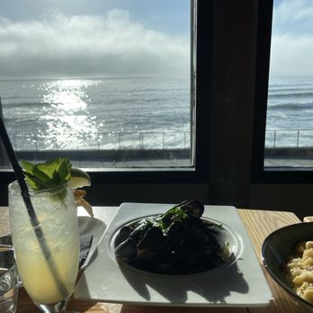 Moonraker Restaurant - New American Near Me - Pacifica, California