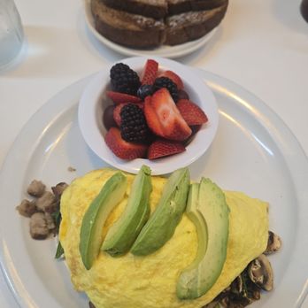 Pops Cafe - Create your own omlette! - Cafes Near Me - Santa Ana, California
