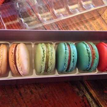 Macaron Parlour - Candied bacon, giggity, pitaschio, earl grey, earl grey, red velvet - Bakeries Near Me - New York, New York