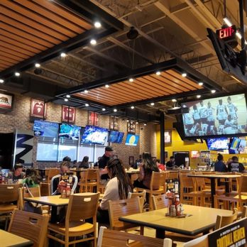 Buffalo Wild Wings - Chicken Wings Near Me - Menifee, California