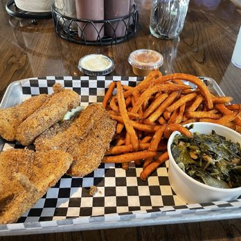 Brileys BBQ & Grill - Catfish Platter - Barbeque Near Me - Lake Forest Park, Washington