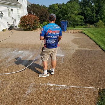 MidWest SoftWash - driveway cleaning - Pressure Washers Near Me - Wentzville, Missouri MidWest SoftWash - driveway cleaning - Pressure Washers Near Me - Wentzville, Missouri