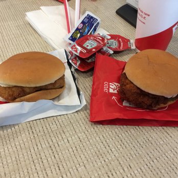 Chick-fil-A - King n Queen. CFA sandwich and spicy chicken sandwich - Fast Food Near Me - Houston, Texas Chick-fil-A - King n Queen. CFA sandwich and spicy chicken sandwich - Fast Food Near Me - Houston, Texas