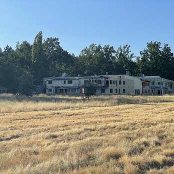 Sequoia Resort & RV Park - RV Parks Near Me - Badger, California