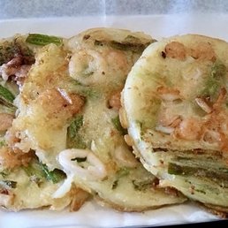 Scallion pancakes with seafood