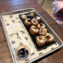 Crunchy Tempura Roll from b-side