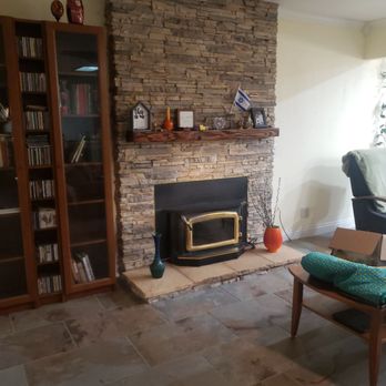 Masonry Masterworks - Stacked stone fireplace facade with hearth - Fireplace Services Near Me Masonry Masterworks - Stacked stone fireplace facade with hearth - Fireplace Services Near Me
