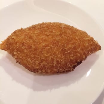 唐閣 - Baked stuffed crab shell with crab meat and onion. - Cantonese Near Me - Hong Kong, HK
