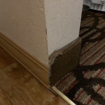 La Quinta by Wyndham Springfield South - Carpet needs replacing - Hotels Near Me - Springfield, Missouri La Quinta by Wyndham Springfield South - Carpet needs replacing - Hotels Near Me - Springfield, Missouri