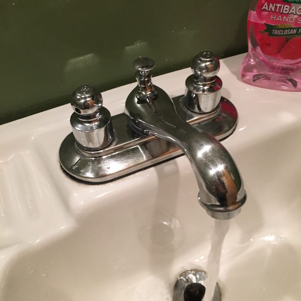 Burger Bull Restaurant - Faucet with no handles. No it's. It a push button activated - Fast Food Near Me - Chicago, Illinois Burger Bull Restaurant - Faucet with no handles. No it's. It a push button activated - Fast Food Near Me - Chicago, Illinois
