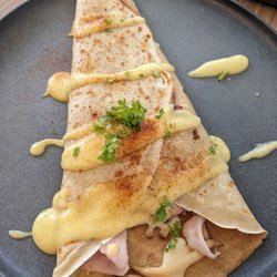 DeCourses Café - Ham & cheese. Small portion but delicious!