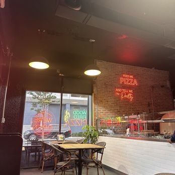 Pizza Kitchen - Pizza Near Me - Tampa, Florida