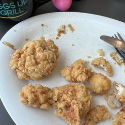 "CHICKEN & WAFFLES"
