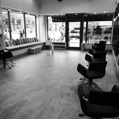 Lovella Salon by null