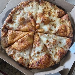 Looks gross dominos yucca valley.. Looks gross dominos yucca valley..