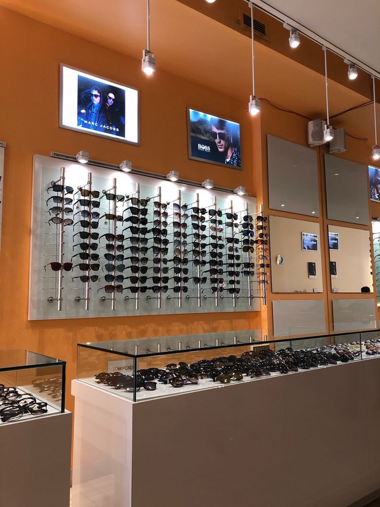 SPECS & SPECS OPTICAL 24 Reviews 292 Queen Street W, Toronto
