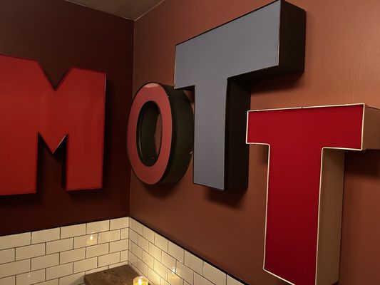 Mott St by null