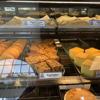 Zippy's Makiki - Outside bakery - Diners Near Me - Honolulu, Hawaii Zippy's Makiki - Outside bakery - Diners Near Me - Honolulu, Hawaii